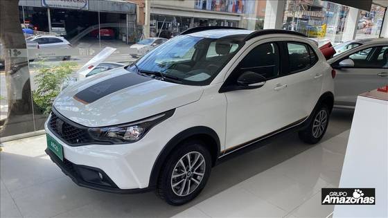FIAT ARGO 1.3 FIREFLY FLEX TREKKING CVT FIAT ARGO 1.3 FIREFLY FLEX TREKKING CVT